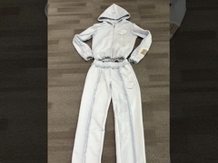 Özel y2k kesilmiş kapüşonlu ve spor pantolonlu iki parça kadın seti