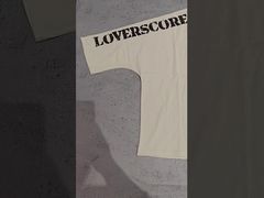 Özel Baskı Premium 240 Gsm Pamuk Tişörtler Takım Boynuz Büyüklüklü Kesilmiş Çiğ Hem Kutusu Kesilmiş Tişört