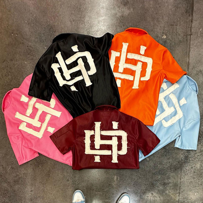 Özel Sokak Giysileri Hip Hop Ağır Kilolar Sıkıntılı Uygulama Patch Zip Up Sahte PU Deri Ceket Erkekler İçin Tişört