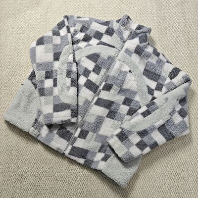 Özel Yüksek Kaliteli Sokak Giyim Kış Yama İşi Ekose Sıcak Polar Fermuarlı Kabarık Kapüşonlu Astarlı Batik Şönil Ceket